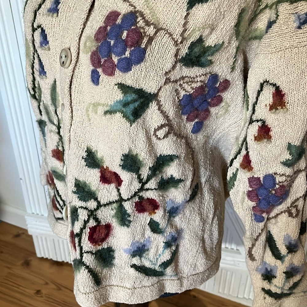 Vintage Talbots floral cardigan size medium - Picture 3 of 9